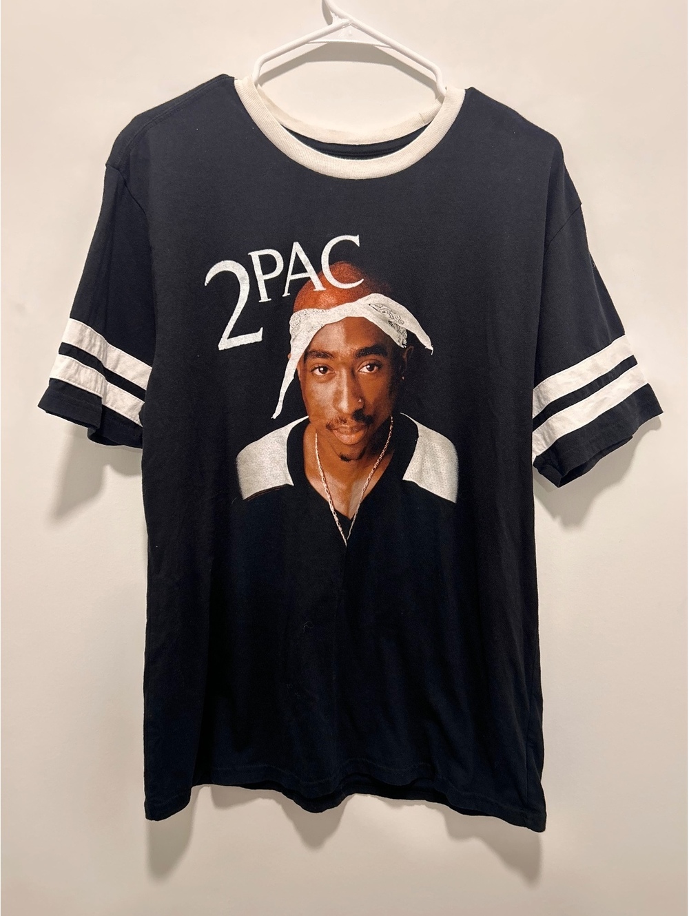 2Pac Bravado black graphic short sleeve shirt